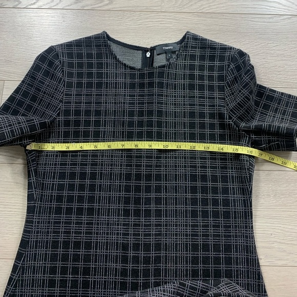 Theory Rijik Structured Knit Pattern Shift Dress - Picture 11 of 11